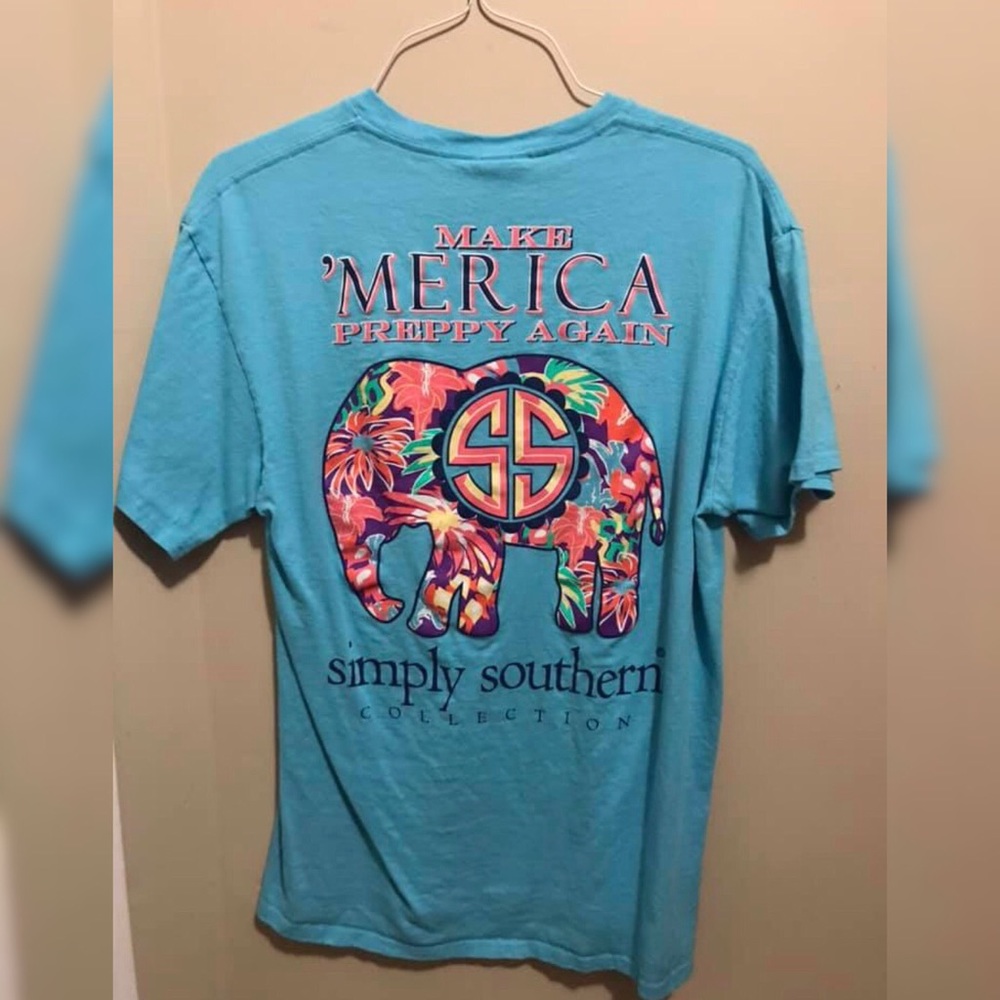 THREE spindly southern shirts sold together